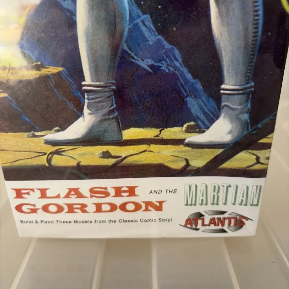 Atlantis Flash Gordon & The Martian 1/8 Scale Plastic Model Figure Kit H1450 New